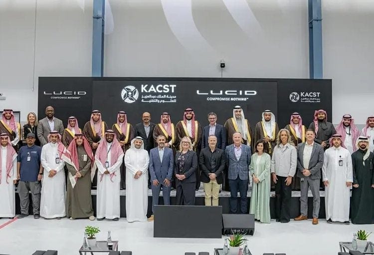«كاكست» و«لوسد» تدشنان أول مركز ابتكار للسيارات الكهربائية في الشرق الأوسط بالمملكة