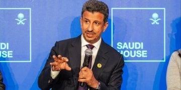 رؤية 2030 تضع العنصر البشري في قلب قطاع السياحة السعودية