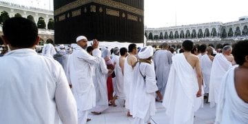معتمرين