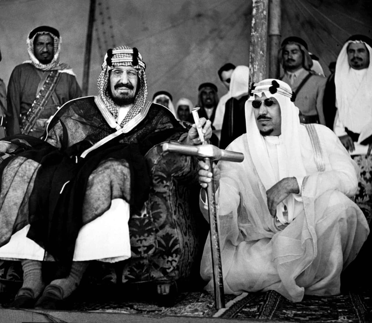 صور نادرة توثق تدشين خط قطار الرياض–الشرقية عام 1951