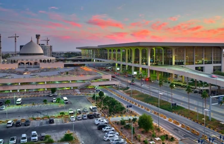 مطارات الدمام
