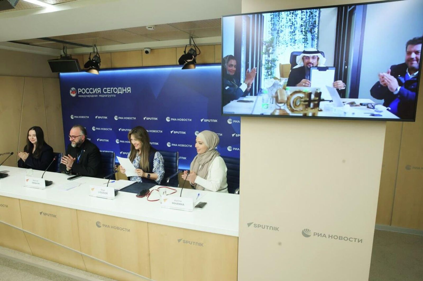 "تفاعل السعودية" ووكالة "سبوتنيك" الروسية توقعان مذكرة تعاون لتعزيز الشراكة الإعلامية وتبادل المحتوى