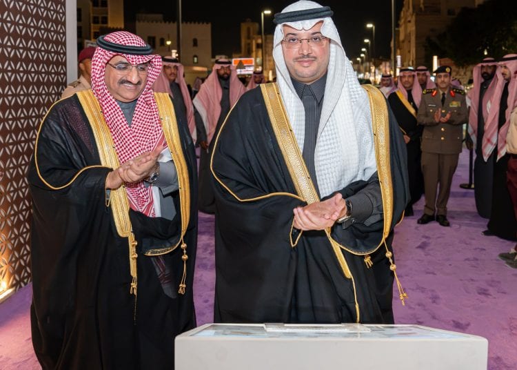 محافظ الأحساء يفتتح مهرجان “ليالي القيصرية 2026” ويحيي التراث العريق