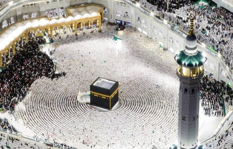 أذان المغرب  