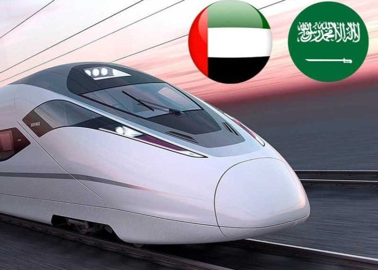 الإمارات تشغّل قطار استثنائي لنقل مواطنيها بين الحدود السعودية وأبوظبي