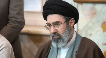 المرشد الإيراني