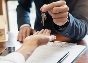 الأسواق العالمية تتراجع مع صعود أسعار النفط وارتفاع مخاوف التضخم