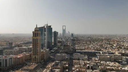 توجيه جديد لتنظيم سكن العمالة