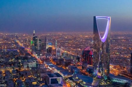 المالية السعودية تؤكد قوة الوضع المالي واستمرار النشاط الاقتصادي بشكل طبيعي