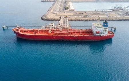 تعليق الشهادات الملاحية لمدة 30 يوماً
