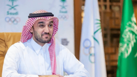 الأمير عبدالعزيز بن تركي بن فيصل وزير الرياضة