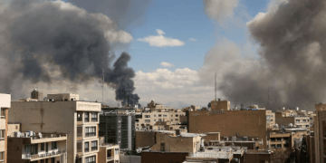 القيادة المركزية الأميركية: تعلن تدمير مقر قيادة الحرس الثوري الإيراني.. فيديو