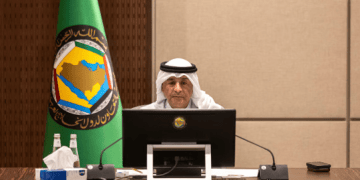 مجلس التعاون الخليجي يعقد اجتماعًا استثنائيًا ويؤكد التضامن الكامل ضد الهجمات الإيرانية