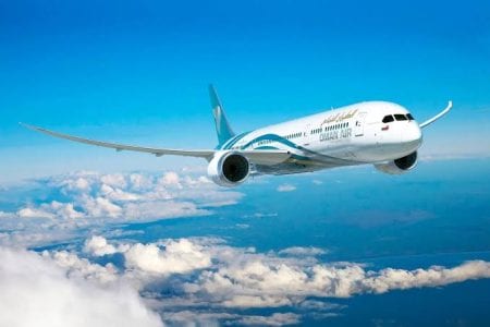 الطيران العماني يستأنف رحلاته إلى عمّان والدمام بدءًا من أبريل 2026