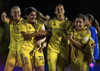 فتيات النصر