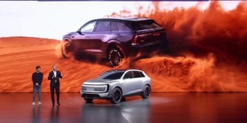 أودي إي 7 إكس الكهربائية 2027 AUDI E7X 000