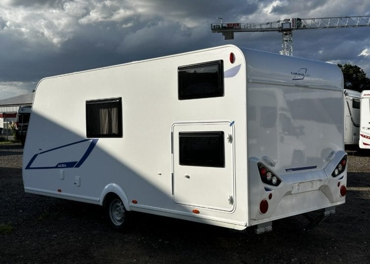 Caravelair Alba 496 موديل 2026.. مقطورة عائلية تجمع بين العملية والسعر الاقتصادي