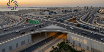 جسر طريق الظهران الجبيل شريان تنموي يعزز رؤية 2030