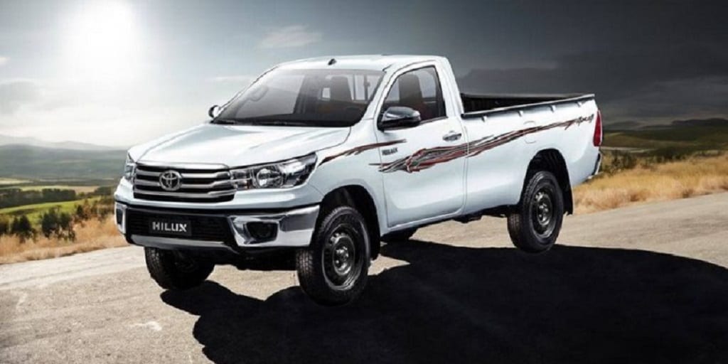 تويوتا هايلكس كابينة مفردة ديزل 2.8 أوتوماتيك 2024 فئة GLX Long 4X4