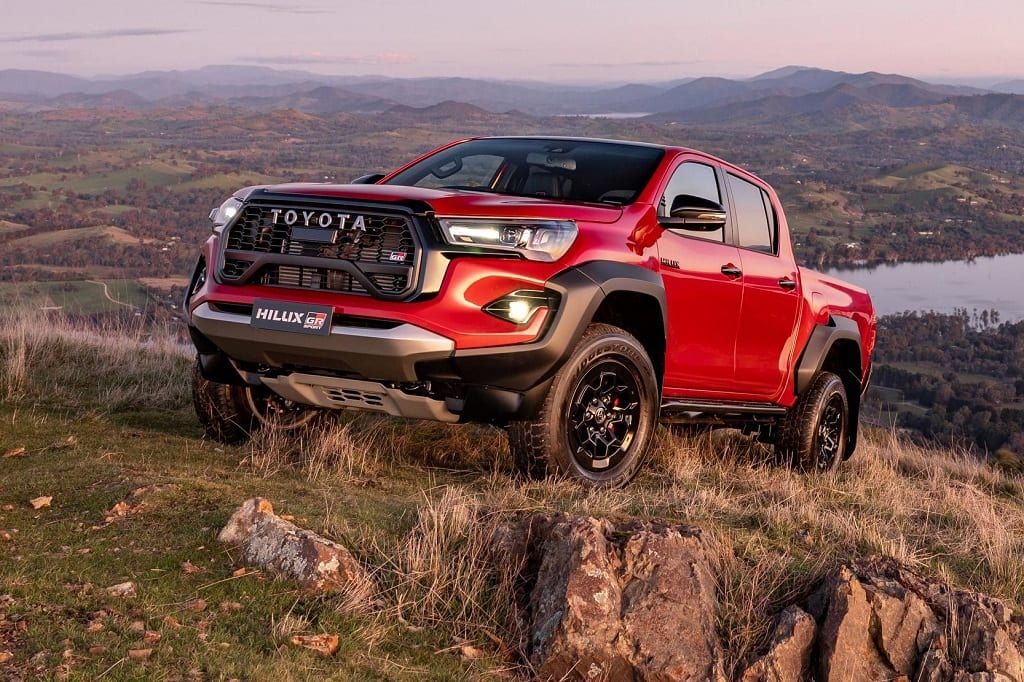 تويوتا هايلكس غمارتين SGLX 4X4 بمحرك 2.7L موديل 2025