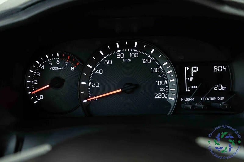 شاشة العدادات الخاصة بالسائق في تويوتا يارس Y Plus 2024