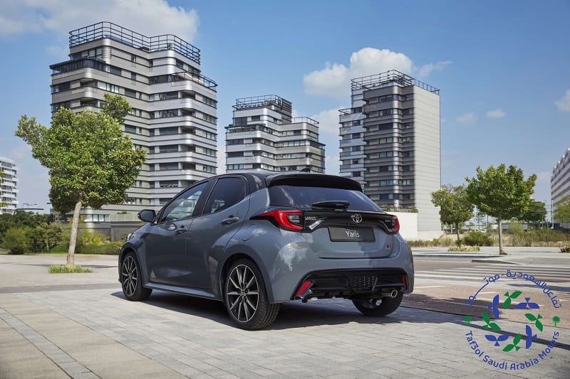 لقطة خلفية لسيارة تويوتا يارس GR 1.6 Turbo 2025