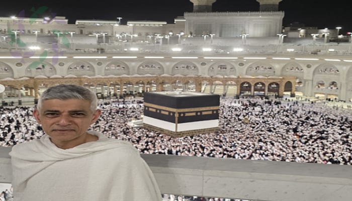 عمدة لندن يؤدي فريضة الحج