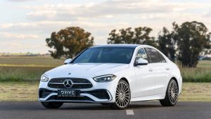 مرسيدس سي كلاس AMG 2023: أداء الرياضة المفرط بتقنيات الفورمولا 1