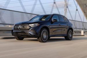 مرسيدس GLC 2025: قمة الفخامة الألمانية في فئة الـ SUV المدمجة (دليل الشراء الكامل)