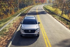 هوندا CR-V 2026 على الطريق السريع