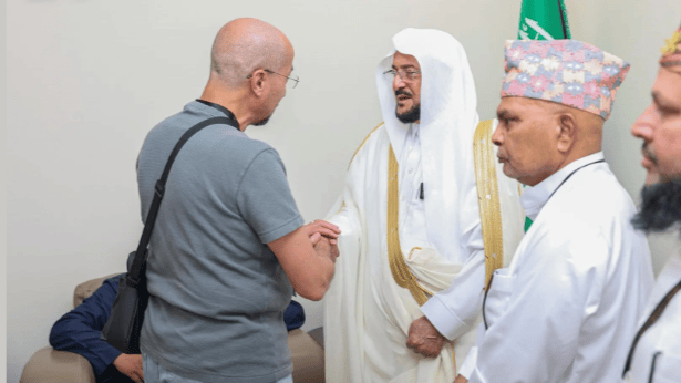 وزير الشؤون الإسلامية يستقبل ضيوف برنامج خادم الحرمين