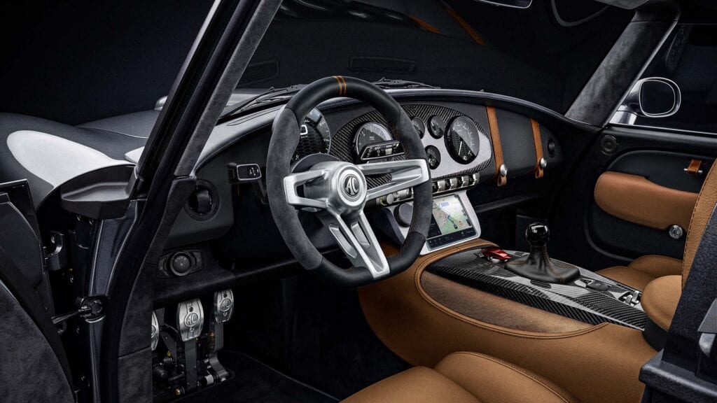 تصميم مقصورة 2028 AC Cobra GT