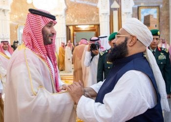 رئيس مجلس علماء باكستان: نهنئ المملكة وقيادتها بنجاح موسم الحج ونشيد بالخدمات السعودية