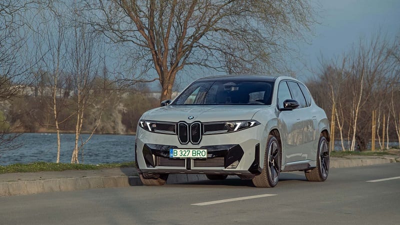bmw-ix3-xdrive-50-inside-world-car-war