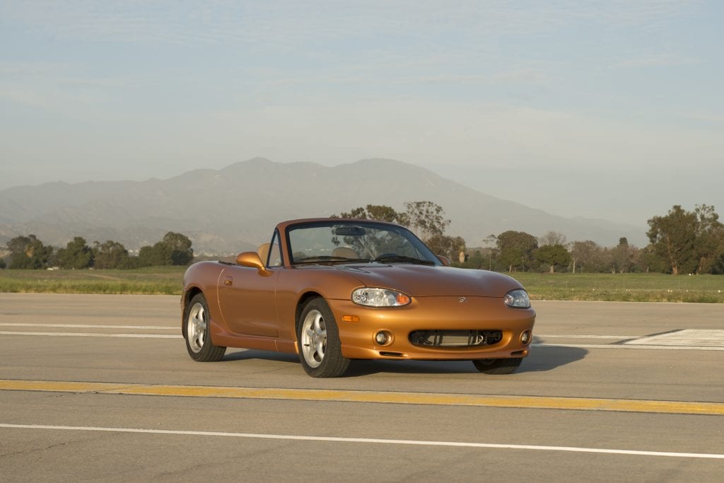 mazda_mx5 سيارات جعلتنا نعشق القيادة