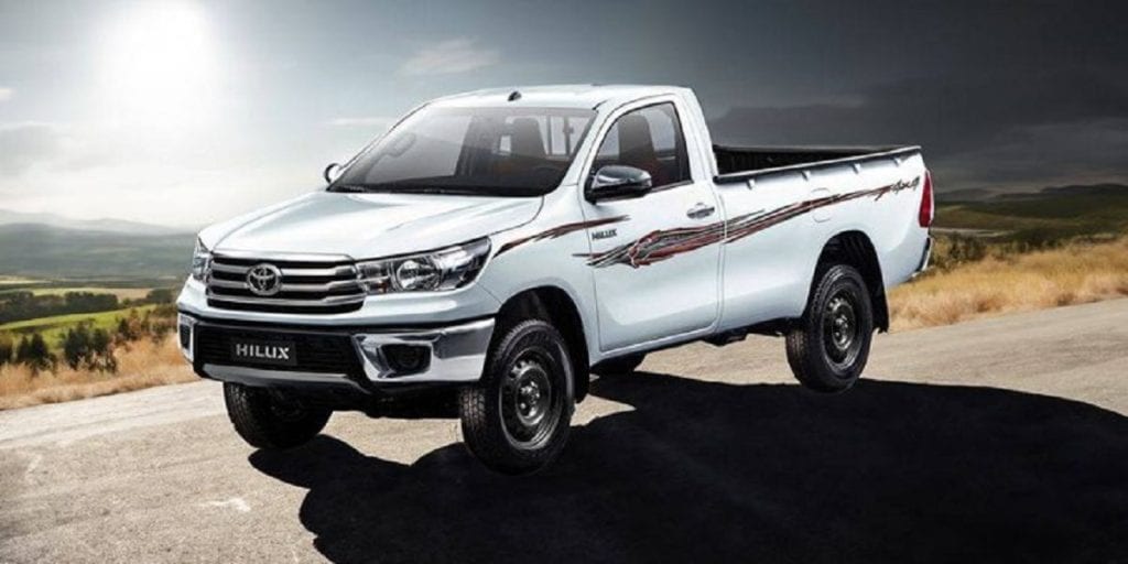 تويوتا هايلكس 2026 غمارة واحدة GLX 2.8 لتر ديزل 4×4 ناقل يدوي