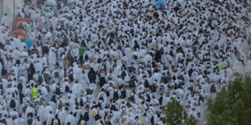 خدمة الحجاج بعرفات