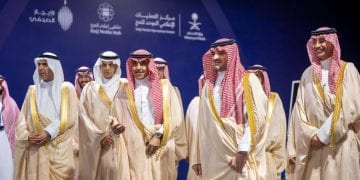 وزير الداخلية يزور ملتقى إعلام الحج ومركز الإعلام الموحد