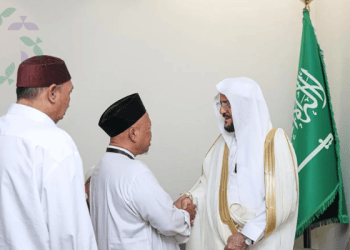 وزير الشؤون الإسلامية يستقبل ضيوف الحج