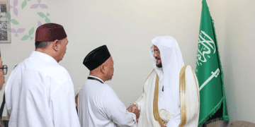 وزير الشؤون الإسلامية يستقبل ضيوف الحج