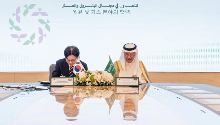 الاتفاق السعودي الكوري التخزين النفطي يدعم استقرار الإمدادات