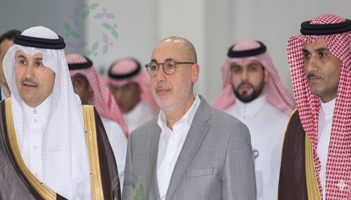 المركز اللوجستي بميناء الملك عبد العزيز