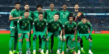 ‏اعتزازا بالهوية الوطنية.. قميص المنتخب السعودي في مباراة إسبانيا مستوحى من الشماغ