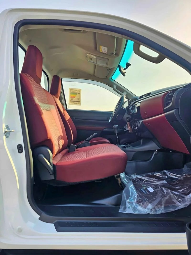 جودة المقاعد في تويوتا هايلكس غمارة GLX 4X2 2.7L 2025