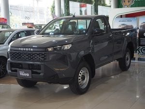 تويوتا هايلكس غمارة GLX 4X4 2.7L 2025 في المعرض