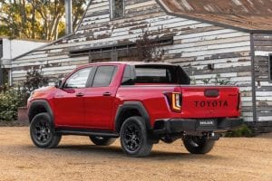 استهلاك الوقود في تويوتا هايلكس غمارتين GLX 4X2 2.7L 2024