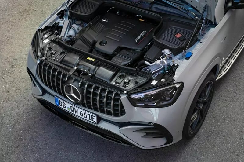 محرك ومنظومة دفع الهايبرد المتطورة في مرسيدس GLE 53 AMG.
