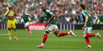 3 بطاقات حمراء .. منتخب المكسيك يهزم جنوب إفريقيا بافتتاح المونديال| صور