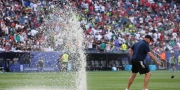 أزمة مياه في مباراة العراق والنرويج.. انفجار بالملعب يثير الجدل بمونديال 2026