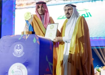 سكن إلى قمة الاتصال المؤسسي